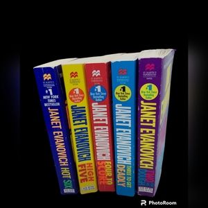 Lot of Five Janet Evanovich's Paperback Books